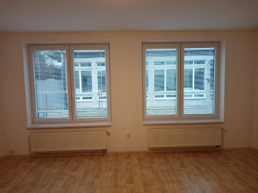 Pokoj s kuchyňskou linkou